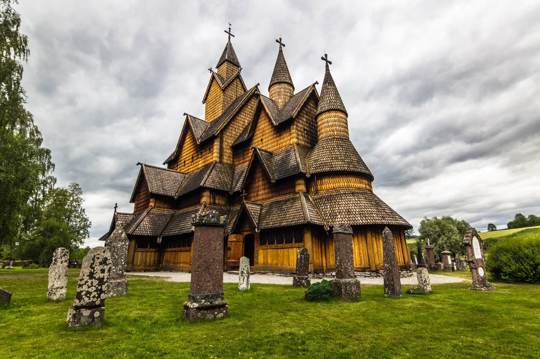 Découvrir la Norvège lieux d'intérêt monuments église en bois debout